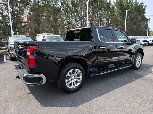 Used 2024 Chevrolet Silverado 1500 LTZ w/ LTZ Premium Package AWD/4WD image 10
