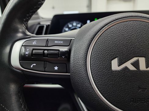 Used 2023 Kia Sportage SX image 16