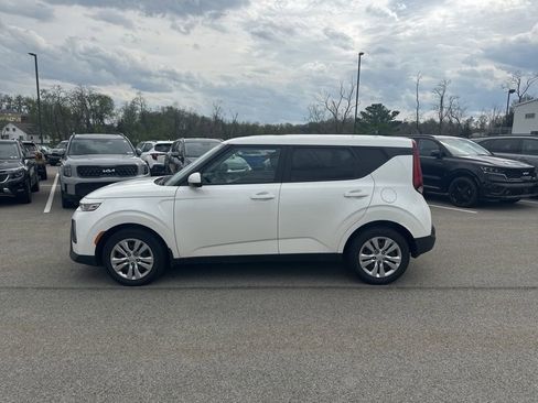 Used 2021 Kia Soul LX image 4