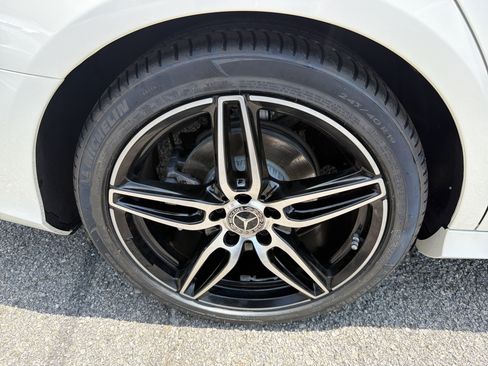 Used 2020 Mercedes-Benz E 350 Sedan image 18