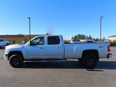 Used 2010 Chevrolet Silverado 3500 LTZ w/ LTZ Plus Package image 4