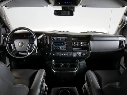 Used 2022 Chevrolet Express 2500 Extended w/ Enhanced Convenience Package RWD image 9
