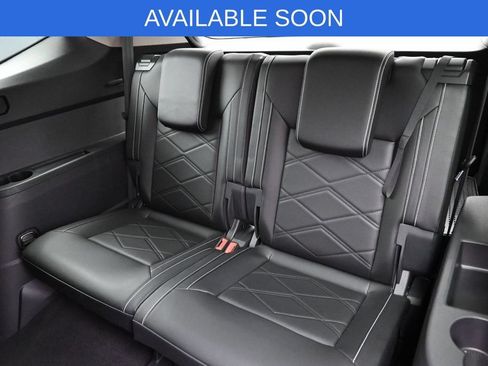 Used 2024 Volkswagen Atlas SE AWD/4WD image 30