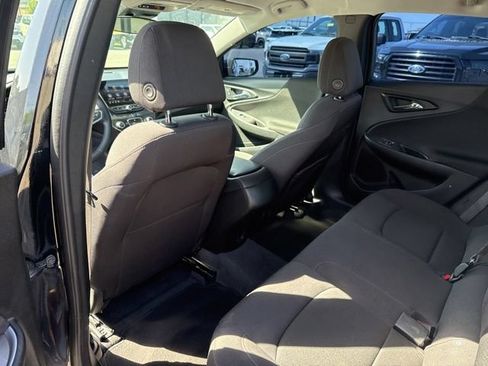 Used 2024 Chevrolet Malibu RS FWD image 25