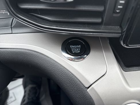 Certified 2024 Ford Explorer XLT image 25