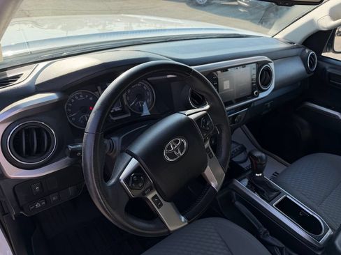 Used 2023 Toyota Tacoma SR5 RWD image 17