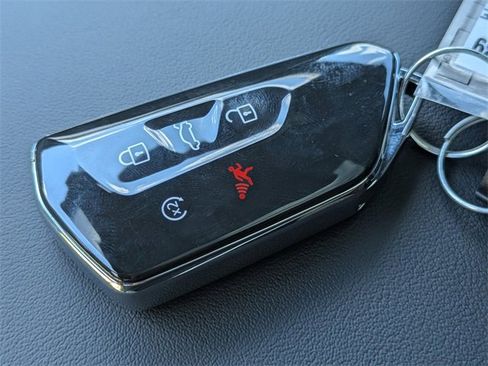 Used 2026 Volkswagen Atlas Cross Sport SE image 30