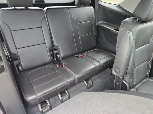 Used 2021 Chevrolet Traverse Premier w/ Redline Edition AWD/4WD image 22