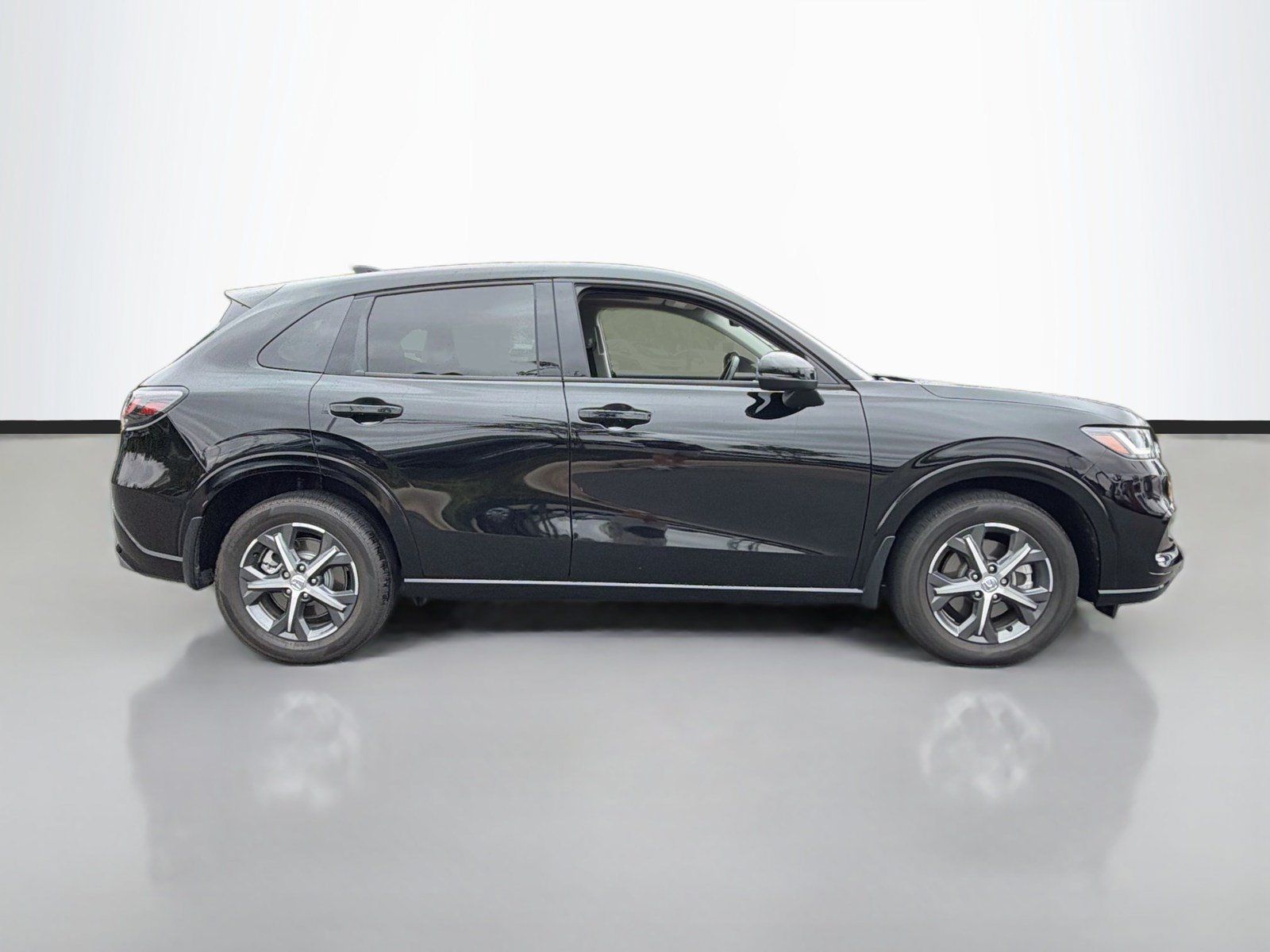 Used 2025 Honda HR-V EX-L image 4