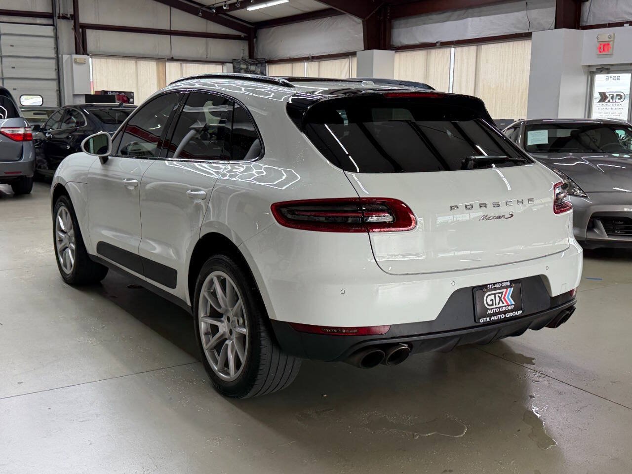 Used 2017 Porsche Macan S AWD/4WD image 4