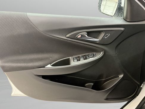 Used 2025 Chevrolet Malibu LT FWD image 24