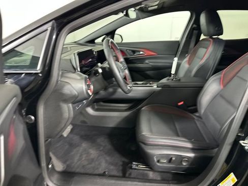 Used 2024 Chevrolet Equinox EV RS image 11