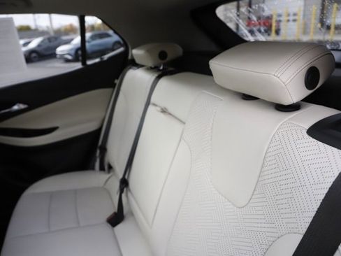 Used 2023 Buick Encore GX Essence w/ Advanced Technology Package image 17