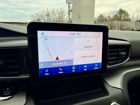 Used 2020 Ford Explorer XLT w/ Equipment Group 202A image 15