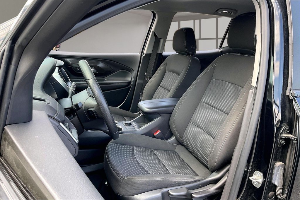 Used 2024 GMC Terrain SLE AWD/4WD image 17