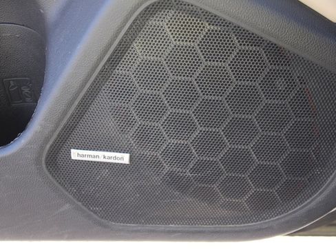 Used 2018 Subaru Outback 2.5i Limited image 20