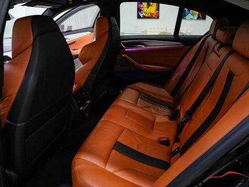 Used 2021 BMW M5 image 12