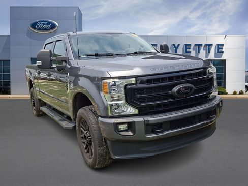 Used 2022 Ford F250 XLT w/ Black Appearance Package AWD/4WD image 1