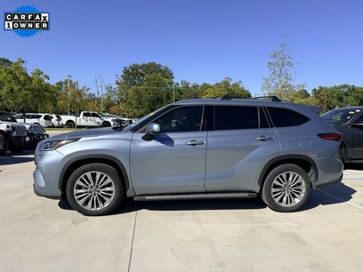 Used 2023 Toyota Highlander Platinum