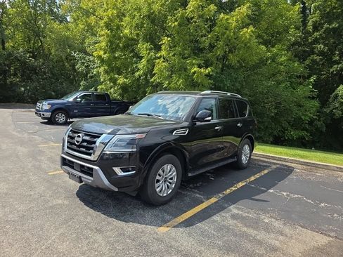 Used 2024 Nissan Armada SV AWD/4WD image 1