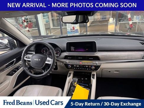 Used 2022 Kia Telluride EX image 11