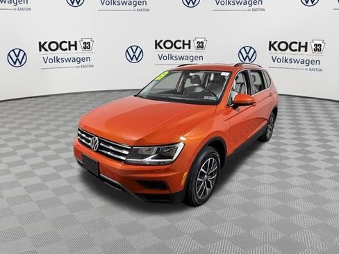 Used 2019 Volkswagen Tiguan SE image 3