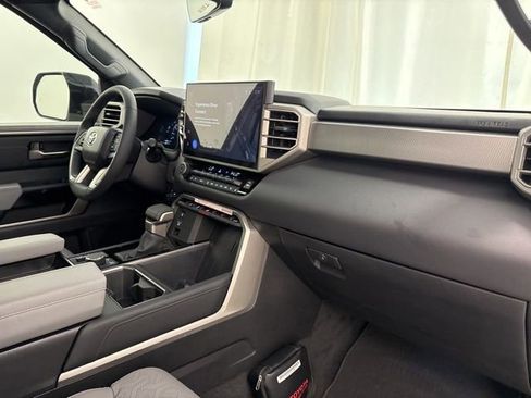Used 2025 Toyota Tundra Limited image 22