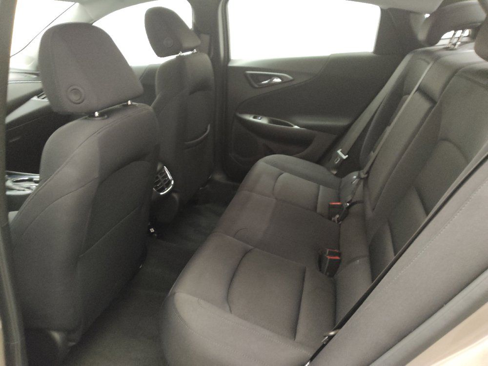 Used 2025 Chevrolet Malibu LT FWD image 18
