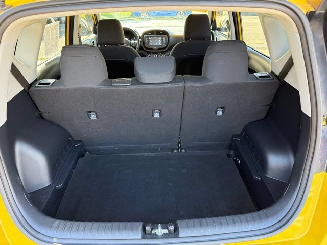 Used 2020 Kia Soul LX FWD image 22