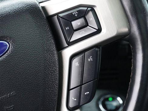 Used 2022 Ford F350 Platinum image 34