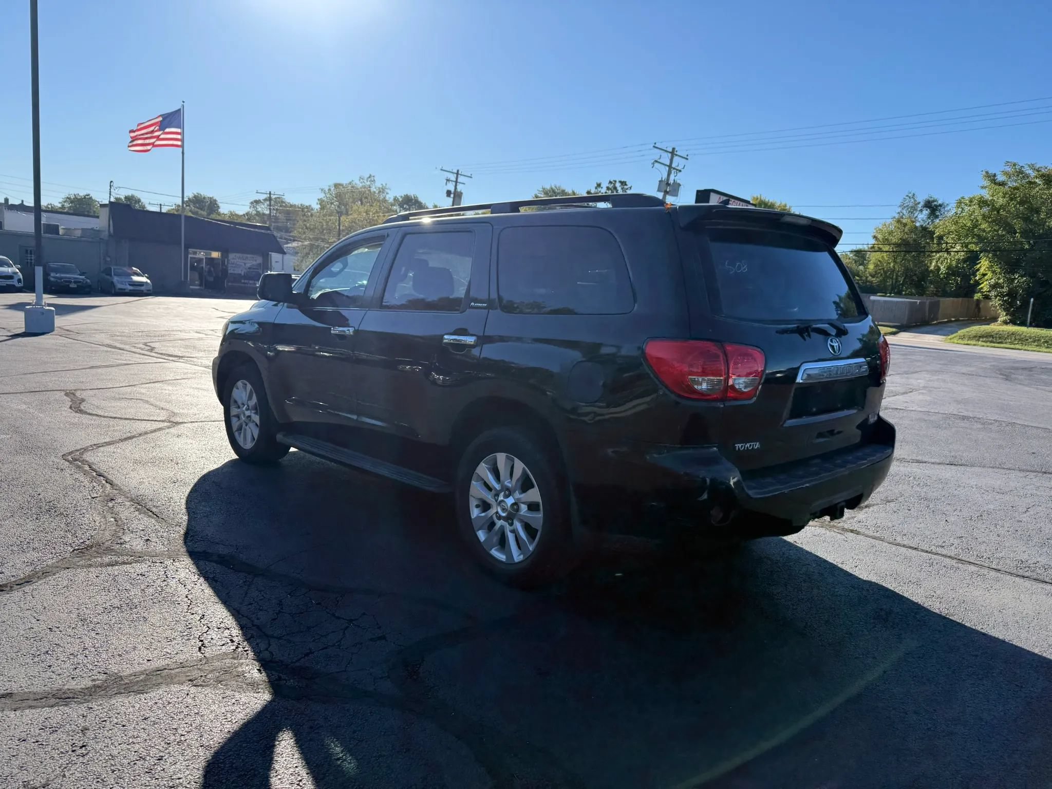Used 2010 Toyota Sequoia Platinum RWD image 6