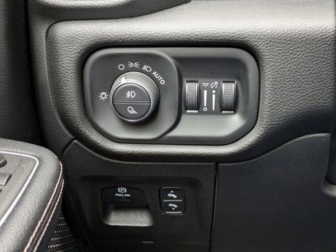 Used 2023 RAM 1500 Laramie image 31