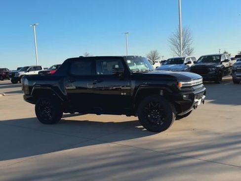 New 2025 GMC Hummer EV 2X image 9