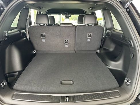 New 2025 Jeep Grand Cherokee Limited w/ Trailer Tow Package image 8