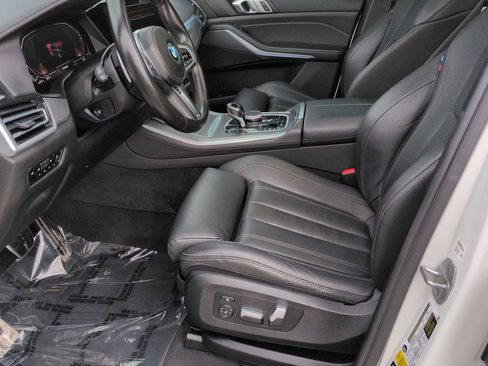 Used 2021 BMW X5 xDrive40i w/ M Sport Package AWD/4WD image 17