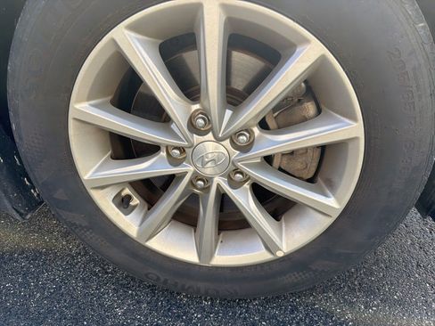 Used 2019 Hyundai Sonata SE w/ Cargo Package FWD image 7