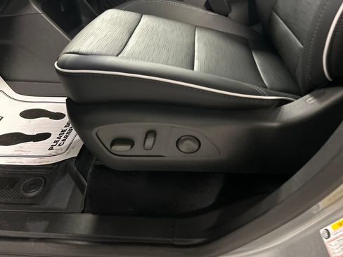 New 2026 Buick Enclave Sport Touring w/ Power Package AWD/4WD image 11