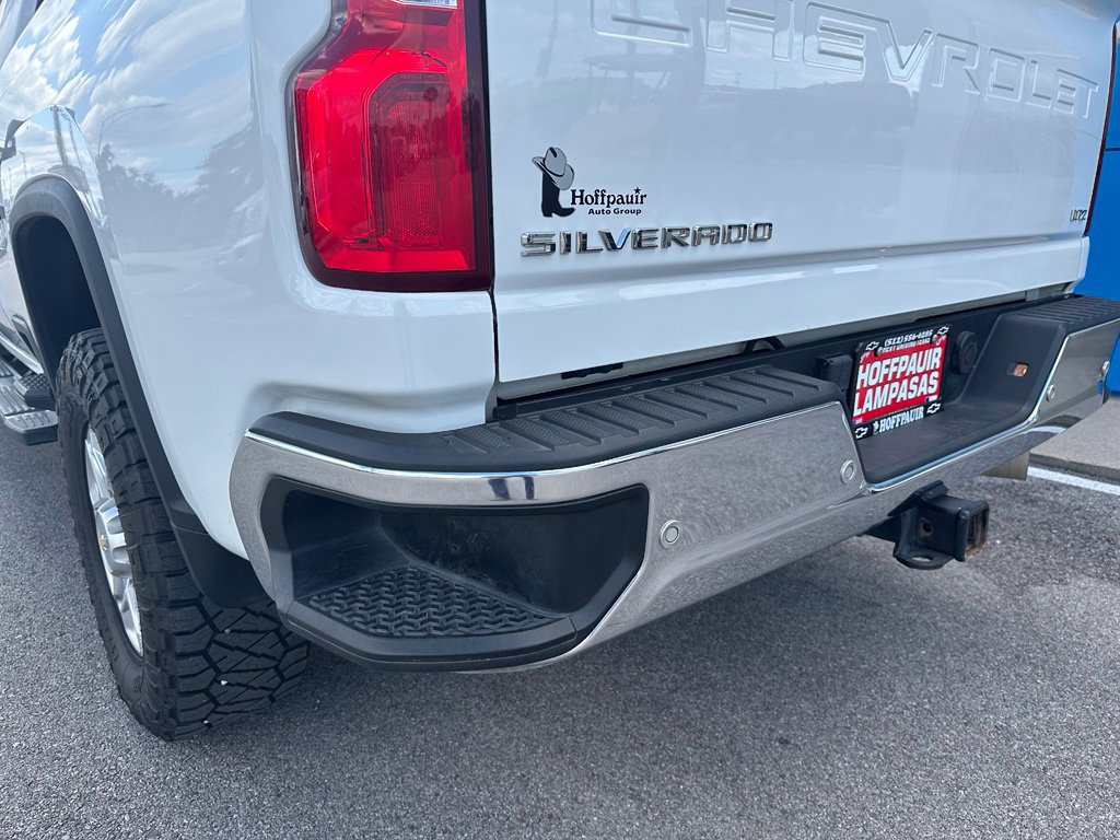Used 2022 Chevrolet Silverado 2500 LTZ w/ LTZ Convenience Package AWD/4WD image 9