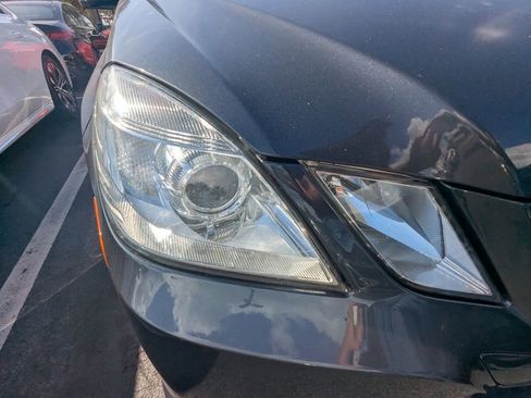 Used 2013 Mercedes-Benz E 400 Sport Sedan image 21