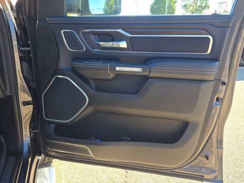Used 2022 RAM 1500 Laramie AWD/4WD image 8