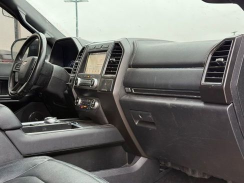 Used 2019 Ford Expedition Limited w/ Equipment Group 301A image 13