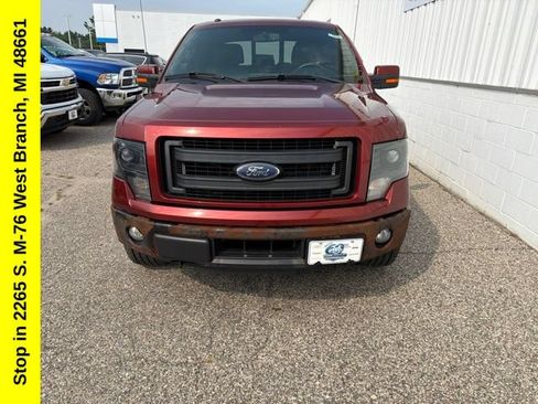 Used 2014 Ford F150 FX4 w/ Equipment Group 402A Luxury AWD/4WD image 4