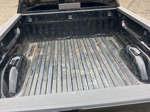 Used 2018 Chevrolet Silverado 1500 LT w/ All Star Edition image 13