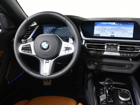 Used 2025 BMW Z4 M40i w/ Premium Package image 23