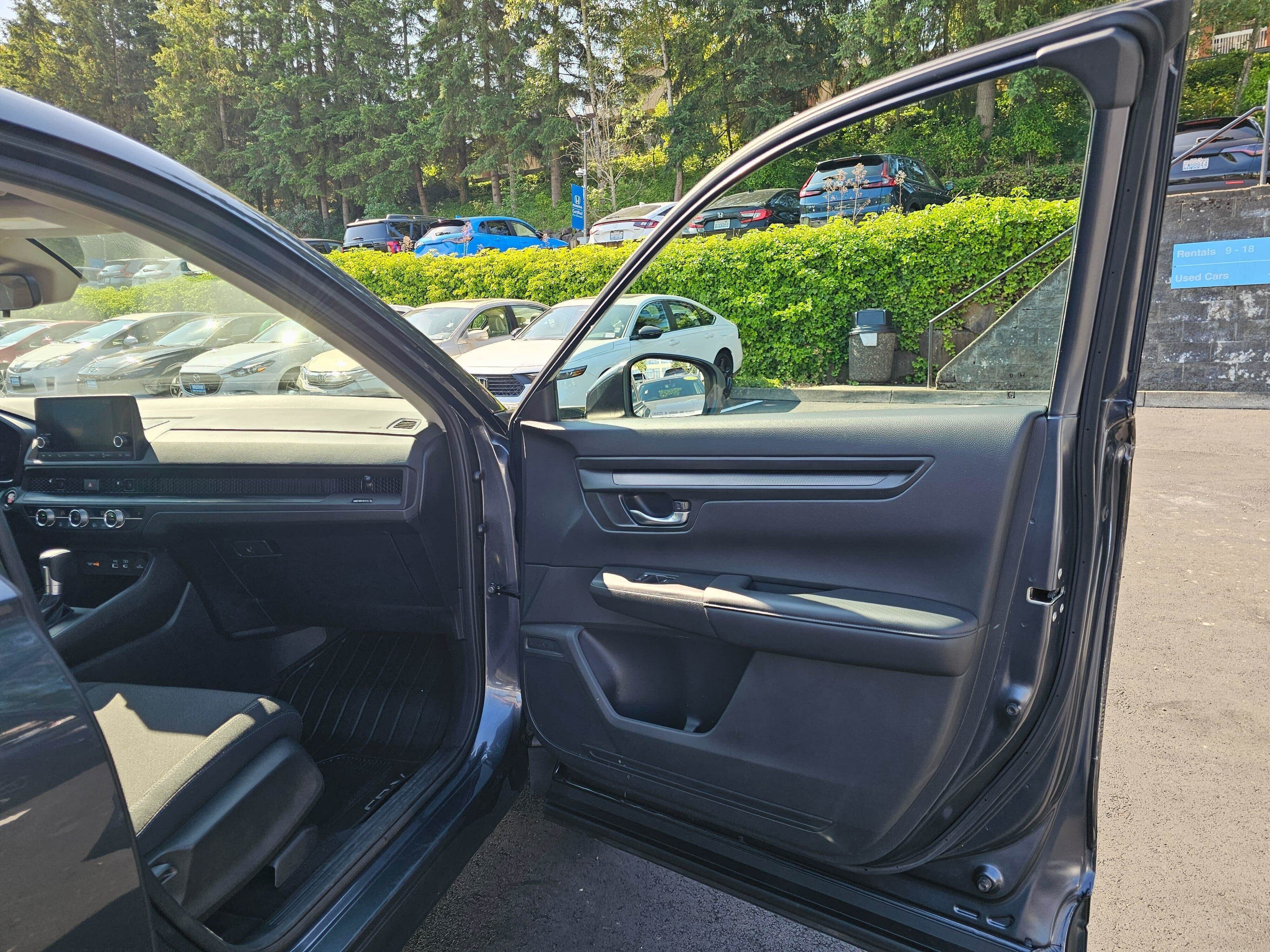 Used 2024 Honda CR-V EX image 12