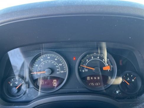 Used 2014 Jeep Patriot Latitude w/ Sun/Sound Group image 10