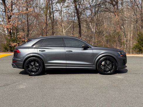 Used 2025 Audi RS Q8 performance image 14