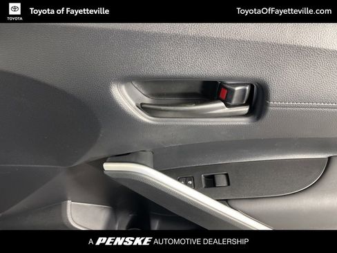 Used 2026 Toyota Corolla Cross LE FWD image 20