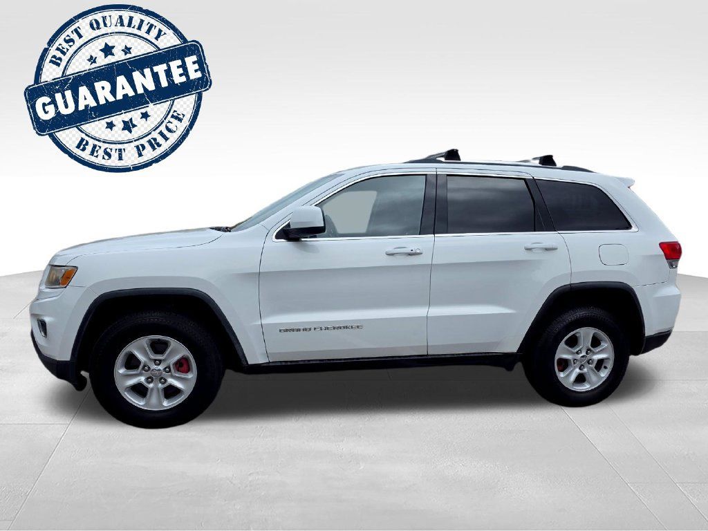 Used 2016 Jeep Grand Cherokee Laredo w/ Quick Order Package 23E AWD/4WD image 3