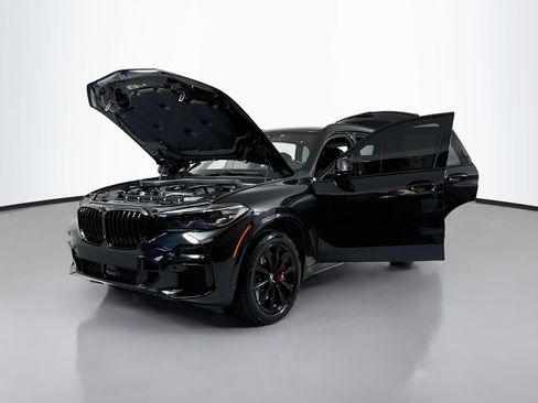 Used 2022 BMW X5 M50i AWD/4WD image 25